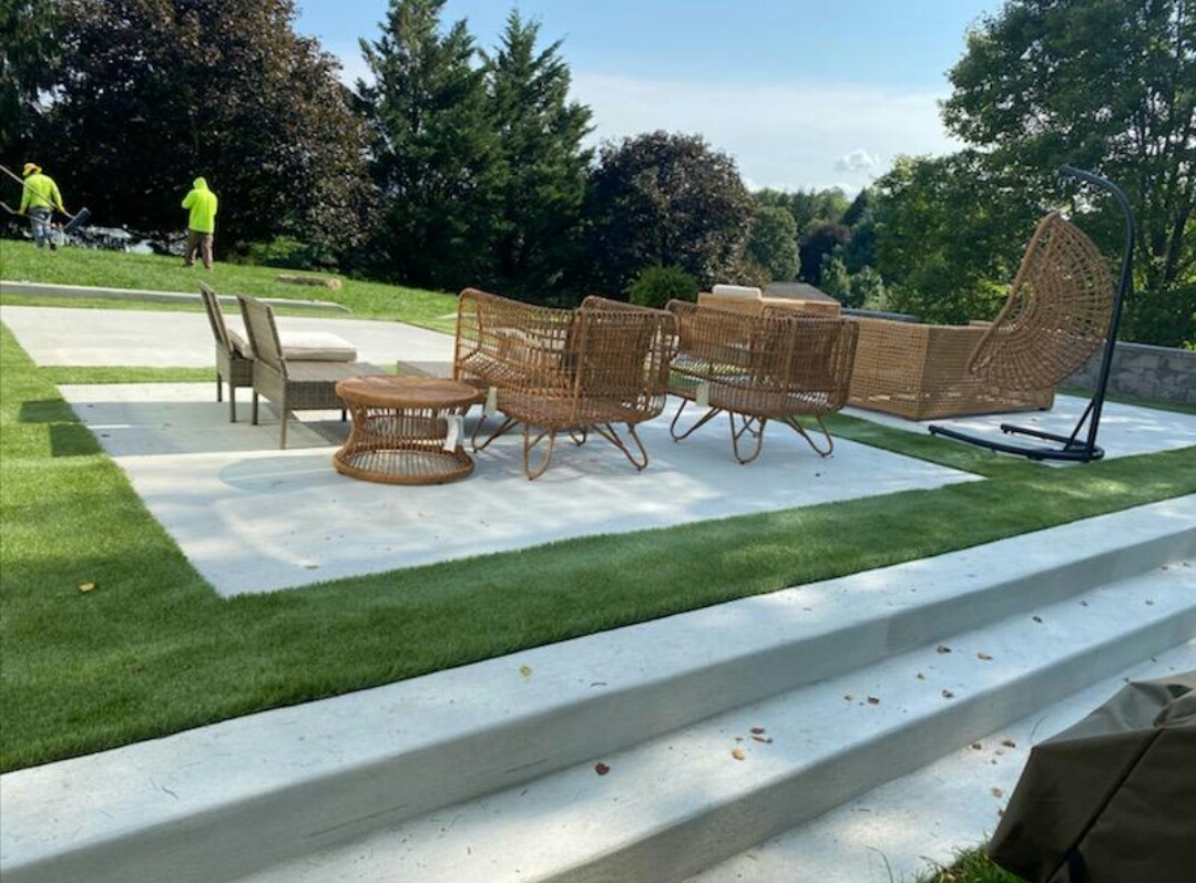 CONCRETE PATIO